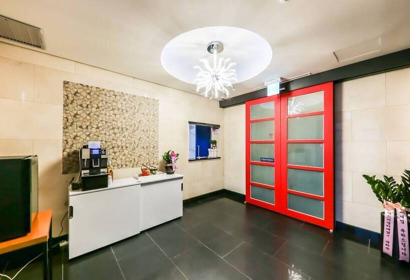 فندق على الطريق Cheonan Waltz