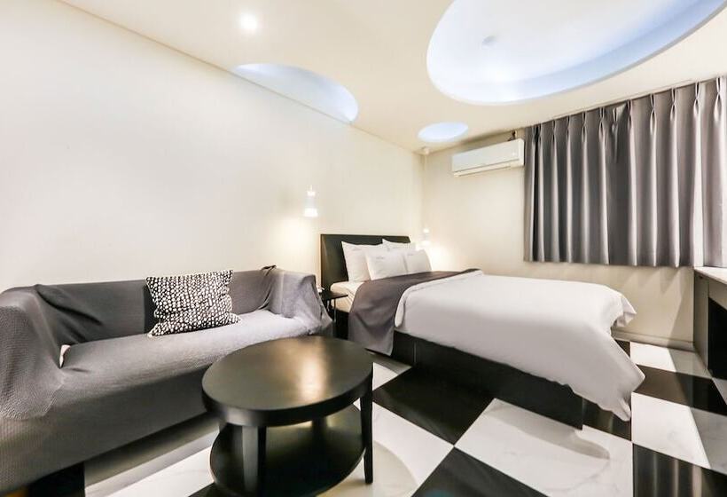 فندق على الطريق Cheonan Waltz