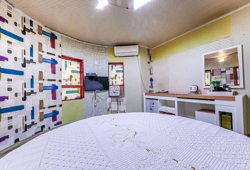 Motel Cheongju Four Seasons