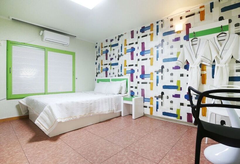 Motel Cheongju Four Seasons