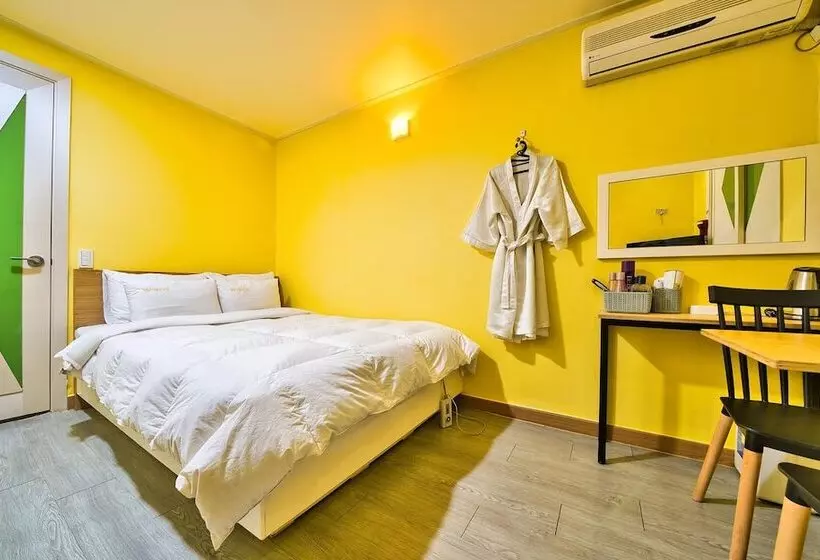 Motel Chuncheon W