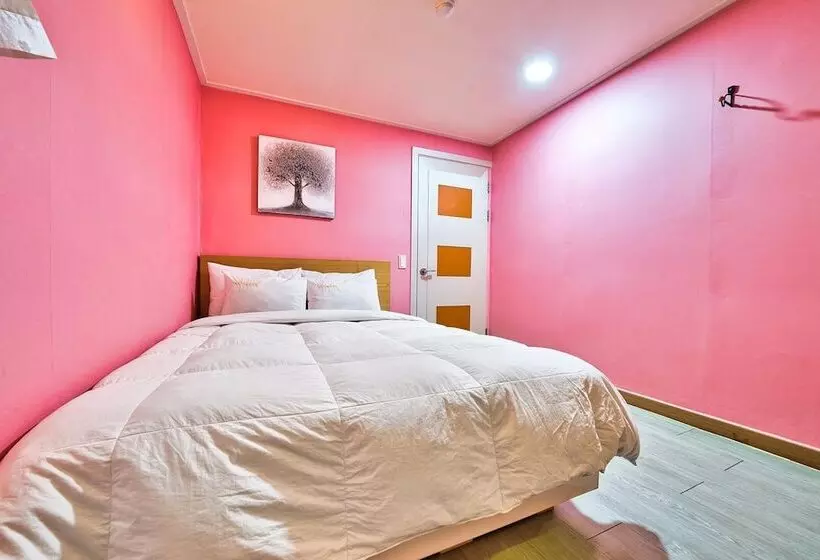 Motel Chuncheon W