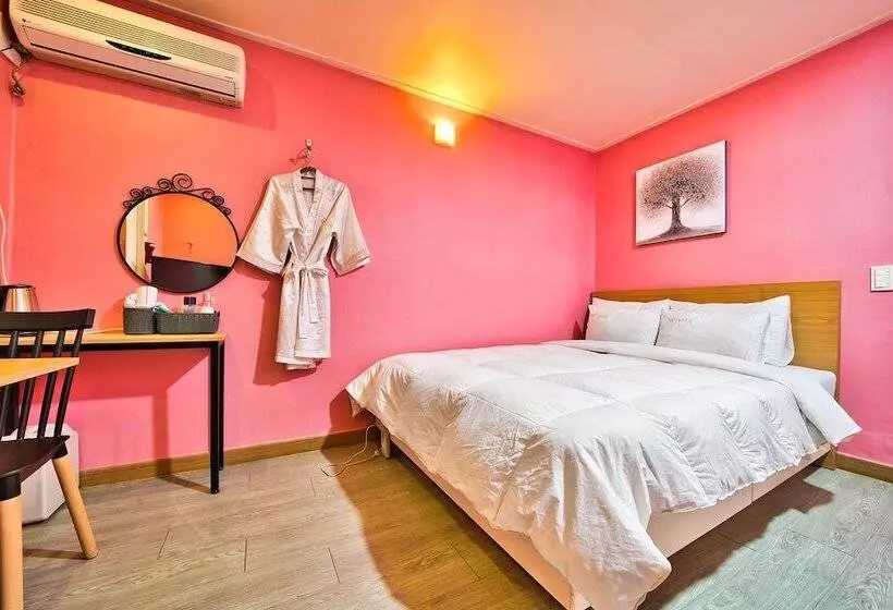 Motel Chuncheon W