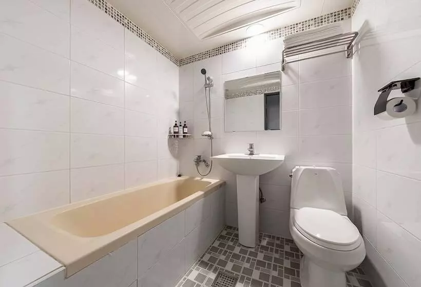 Motel Chuncheon W