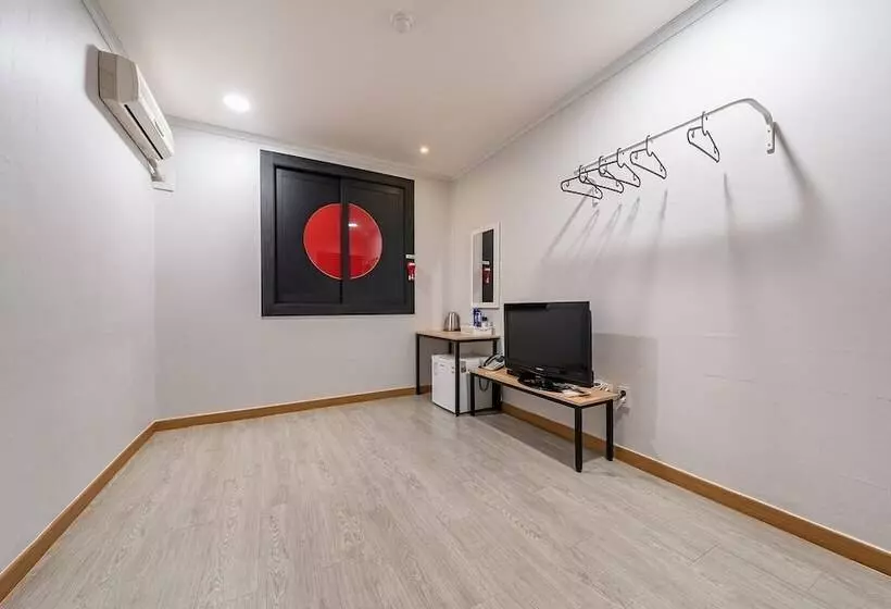 Motel Chuncheon W