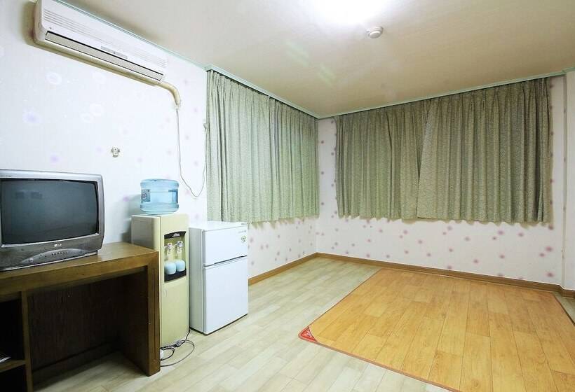 Motel Daemyung Chilgok