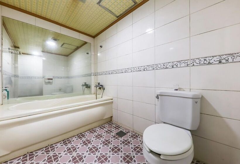 Мотель Gongju Titanic