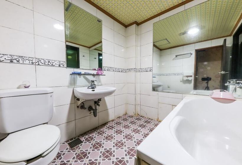 Мотель Gongju Titanic