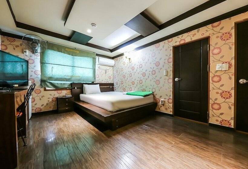 Мотель Gongju Titanic