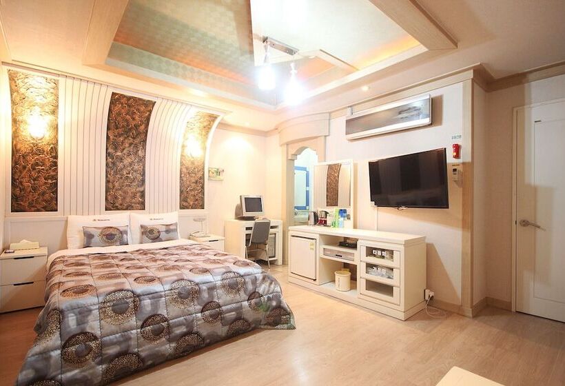 Мотель Goseong Wawatel