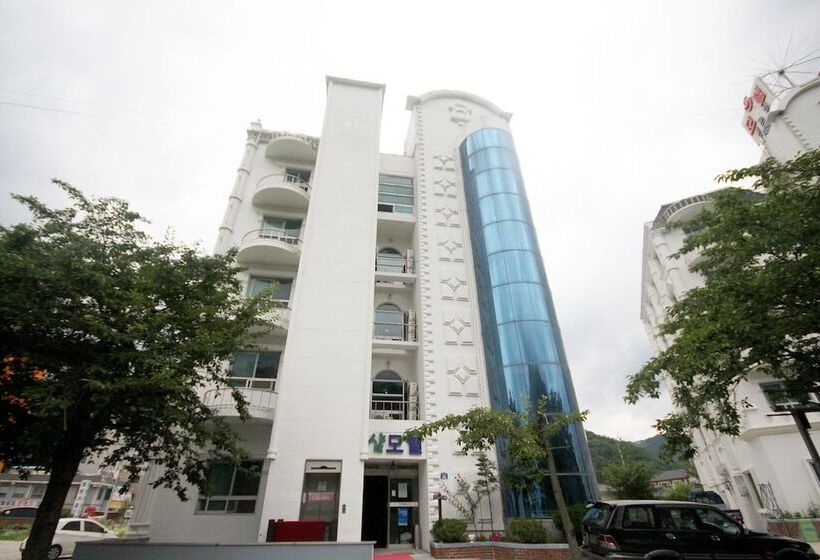 Motel Mungyeong Arirang