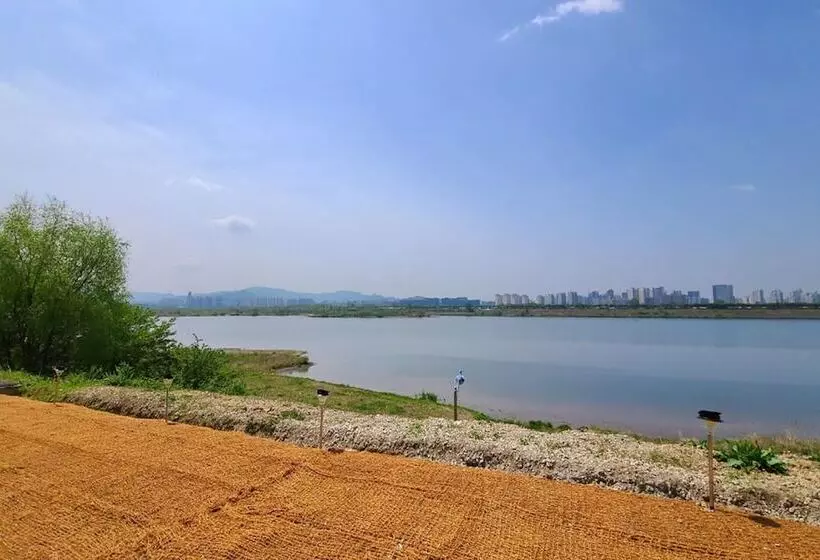 モーテル Namyangju River Beach