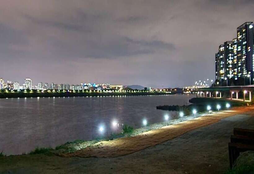 מוטל Namyangju River Beach