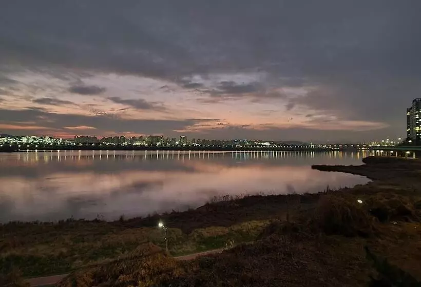 モーテル Namyangju River Beach