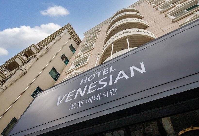 モーテル Venesian