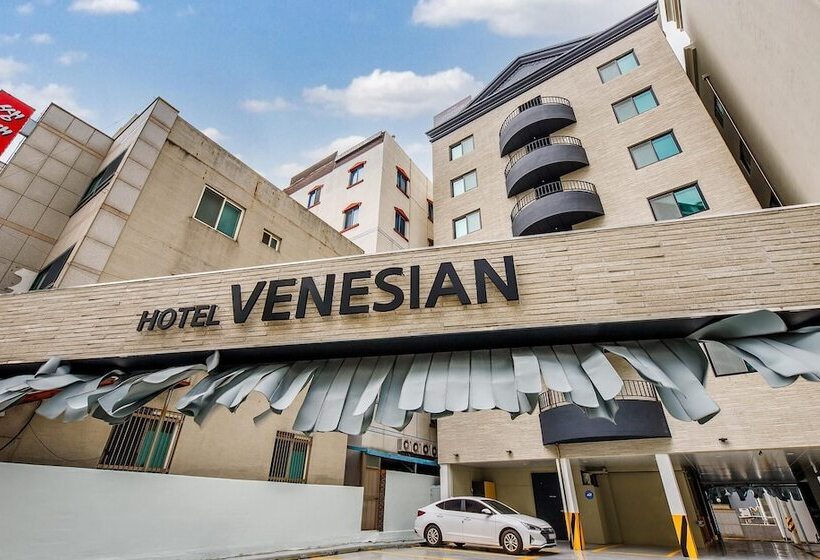 モーテル Venesian