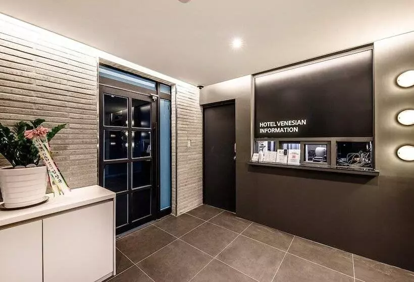 モーテル Venesian