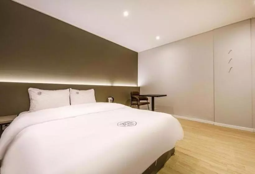 モーテル Venesian