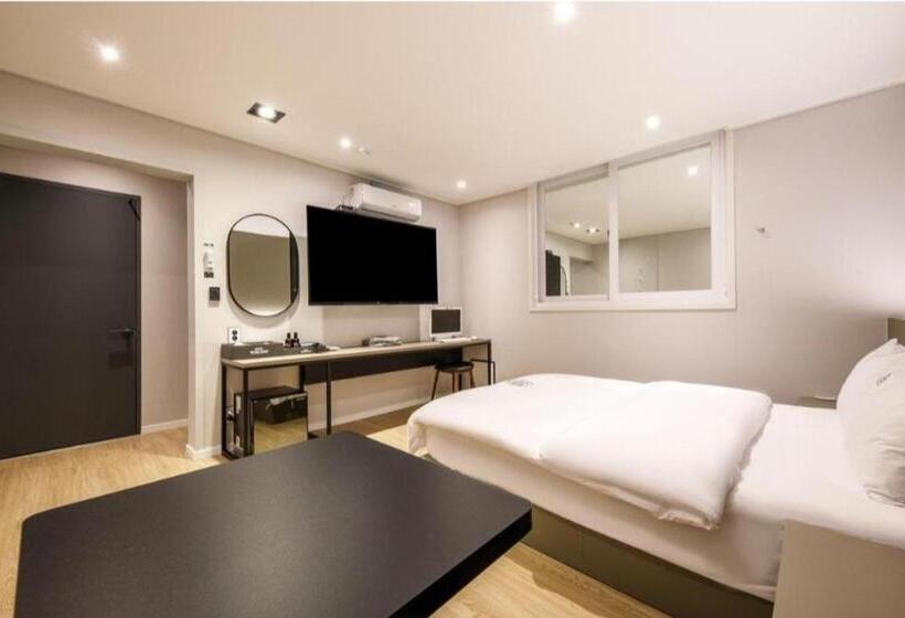 モーテル Venesian