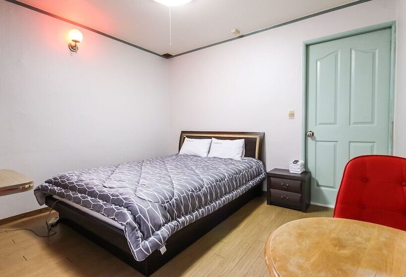 Motel Wanju Yuhwangonchen