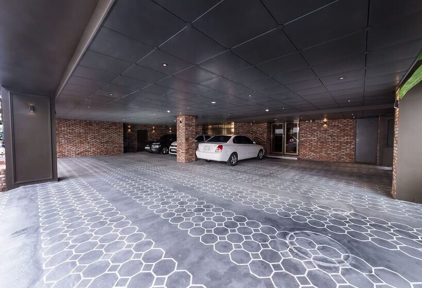 Motell Wonju Mary Jane