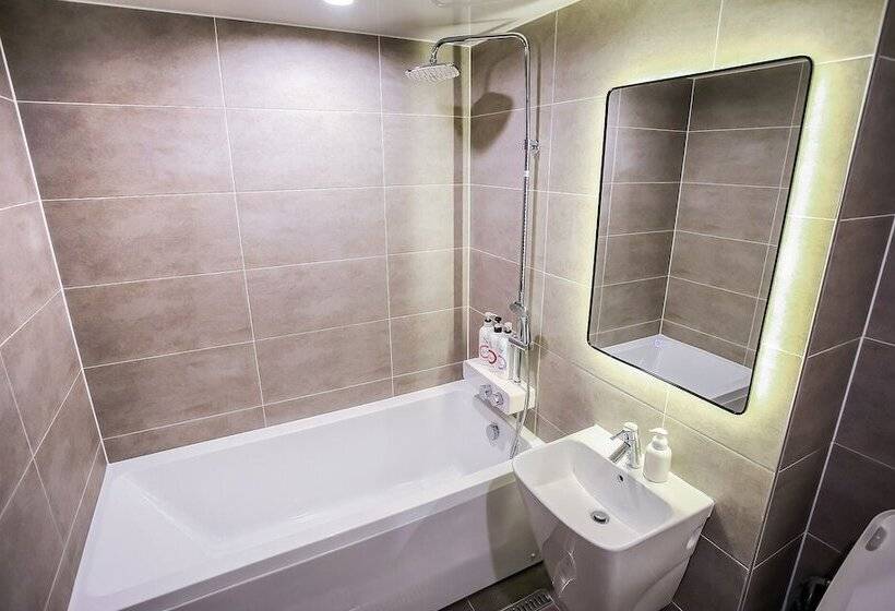 Motell Wonju Mary Jane