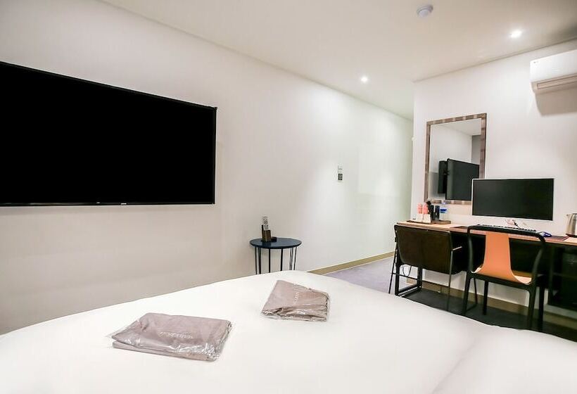 Motell Wonju Mary Jane