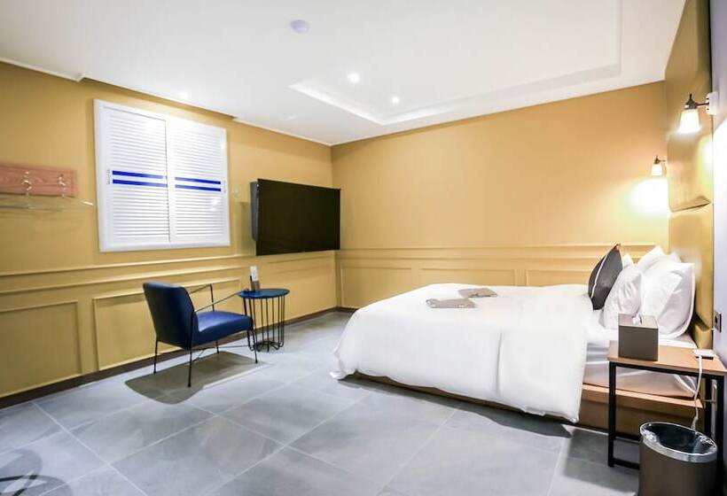 Motell Wonju Mary Jane