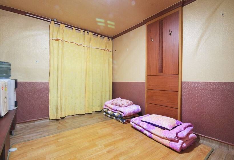 Motel Yeongju Bora