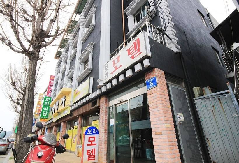 Motel Yeongju Bora