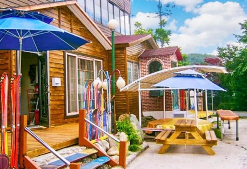 Muju Shinsegae Pension