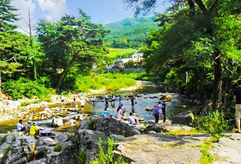 Muju Shinsegae Pension