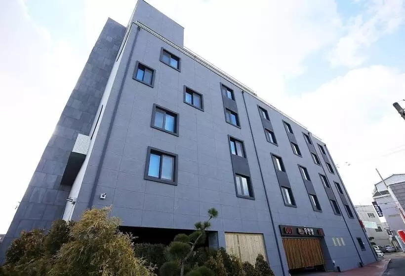 Taean Hana Motel