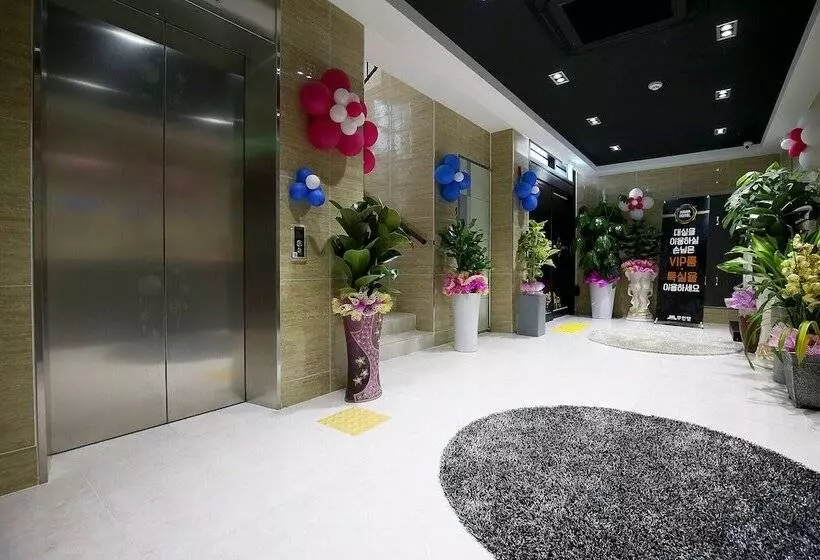 Taean Hana Motel
