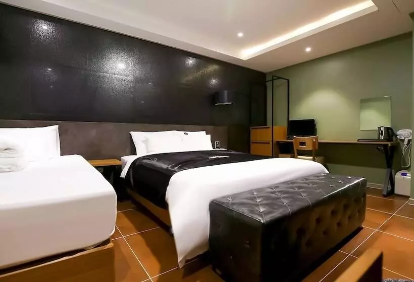 Taean Hana Motel