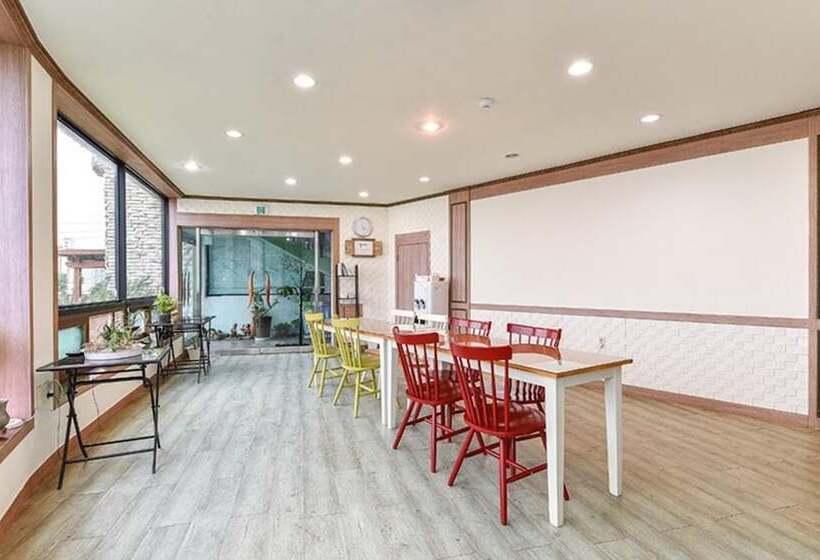 Tongyeong Gaetbawi Pension