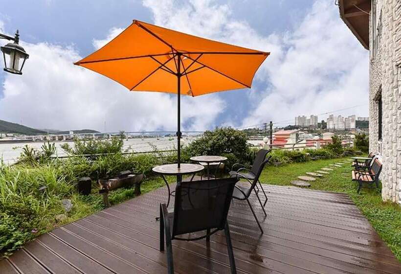 Tongyeong Gaetbawi Pension