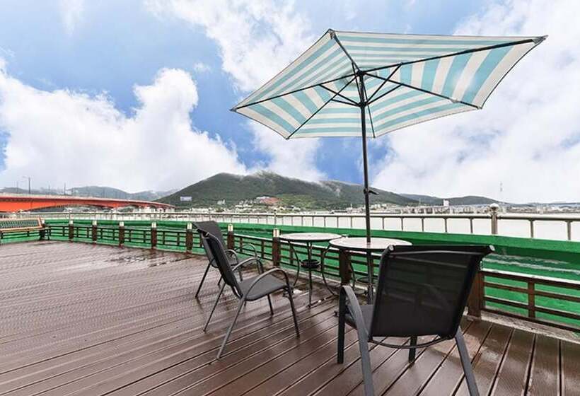 Tongyeong Gaetbawi Pension