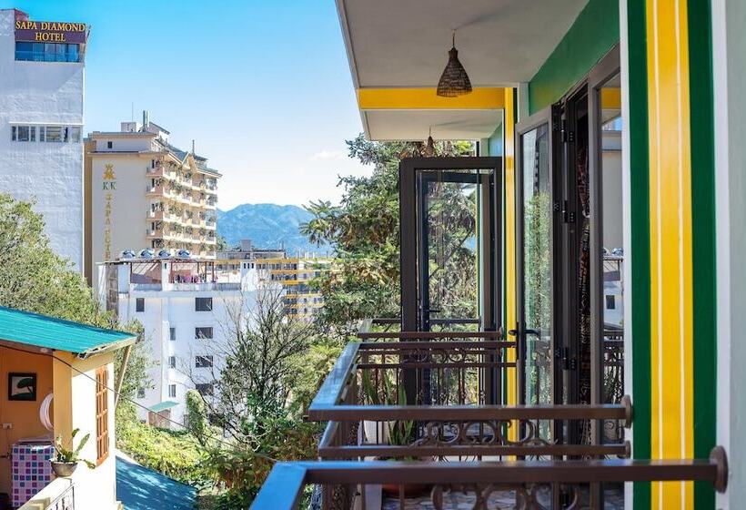 هاستل Mega View Homestay