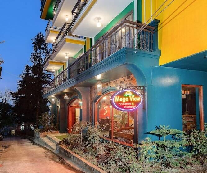 هاستل Mega View Homestay