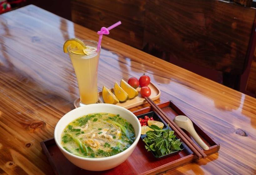 هاستل Mega View Homestay