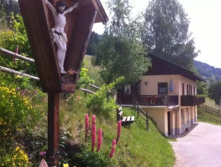 Bauernhof   Pension Stauder   Vlg. Oberrauter