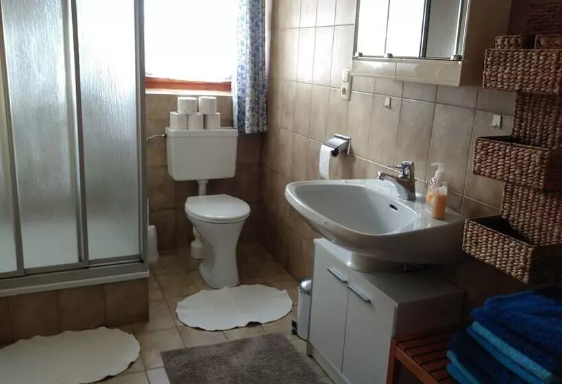 Bauernhof   Pension Stauder   Vlg. Oberrauter