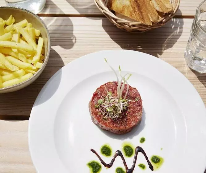 Hotelli Berghuus Radons Gastro Ag