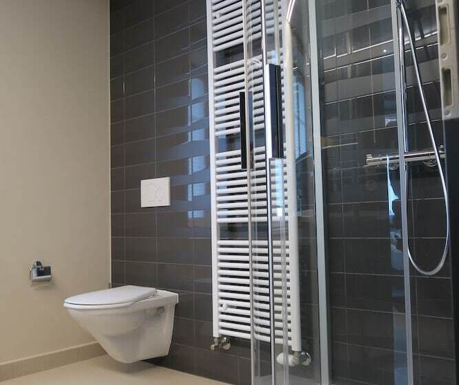 בית מלון כפרי De Ville De La Brévine