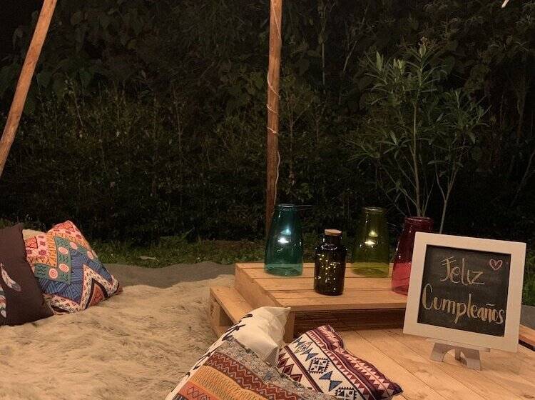 ホテル Refugio Del Bosque Glamping