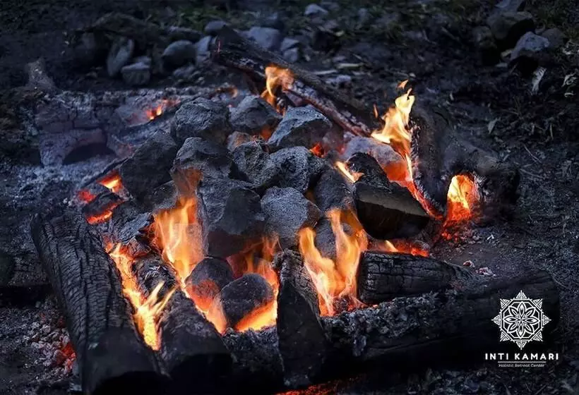 ホテル Inti Kamari Wellness Lodge Retreat Center & Farm