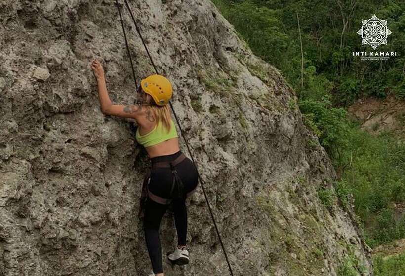 Отель Inti Kamari Wellness Lodge Retreat Center & Farm