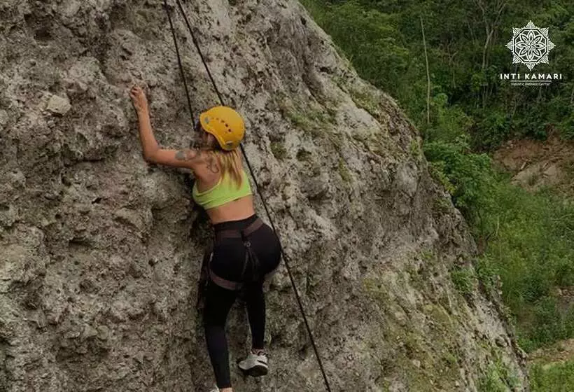 ホテル Inti Kamari Wellness Lodge Retreat Center & Farm