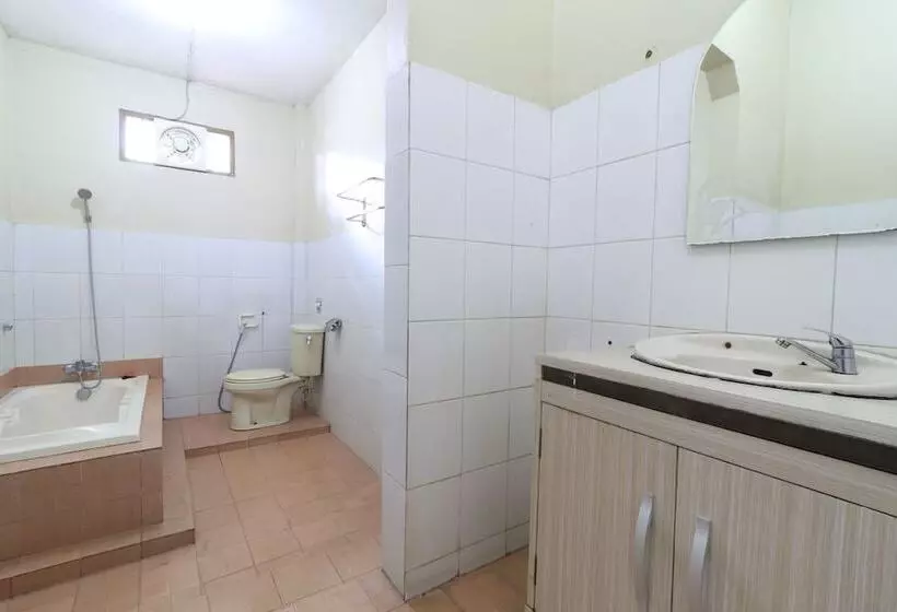 Hotelli Kampung Pa Go Resort